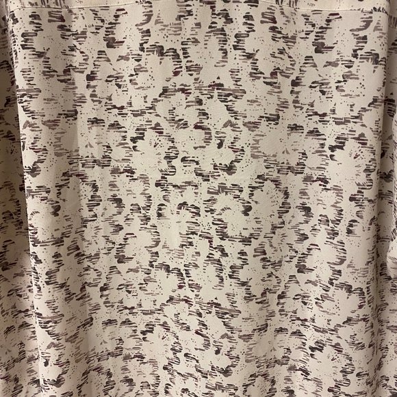 New Reitmans Floral Top 2X - Picture 6 of 7